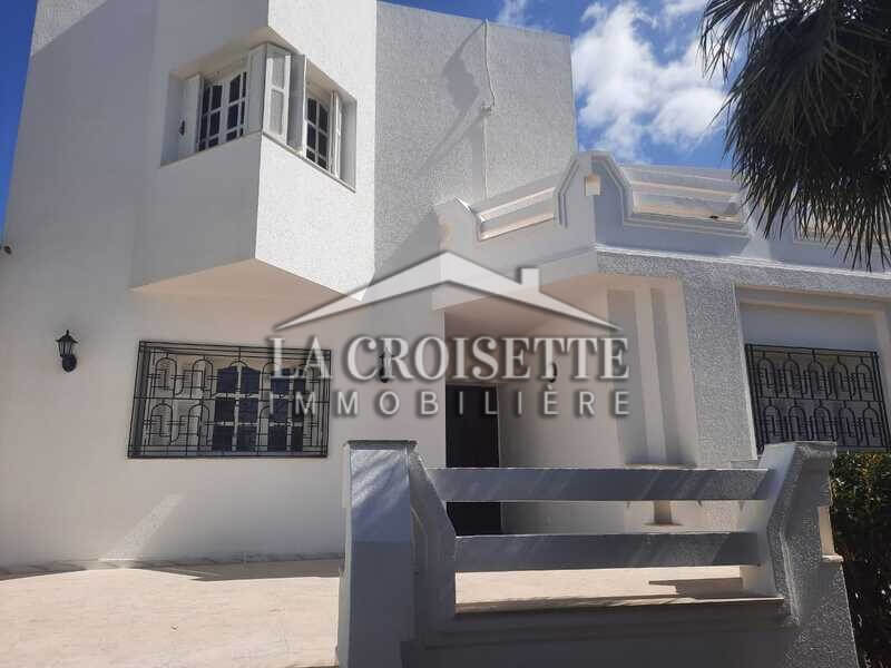 Villa S+6 pour usage bureautique à La Marsa